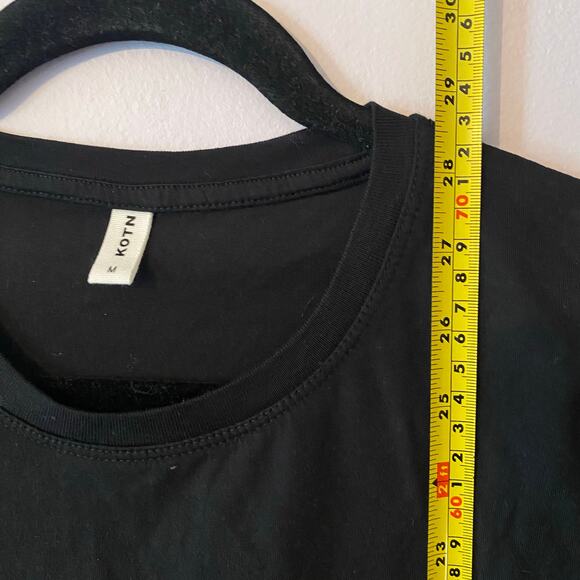 Kotn Black Long Sleeve Tee Crewneck T-Shirt Basic Loungewear Men's size Medium - Picture 6 of 8